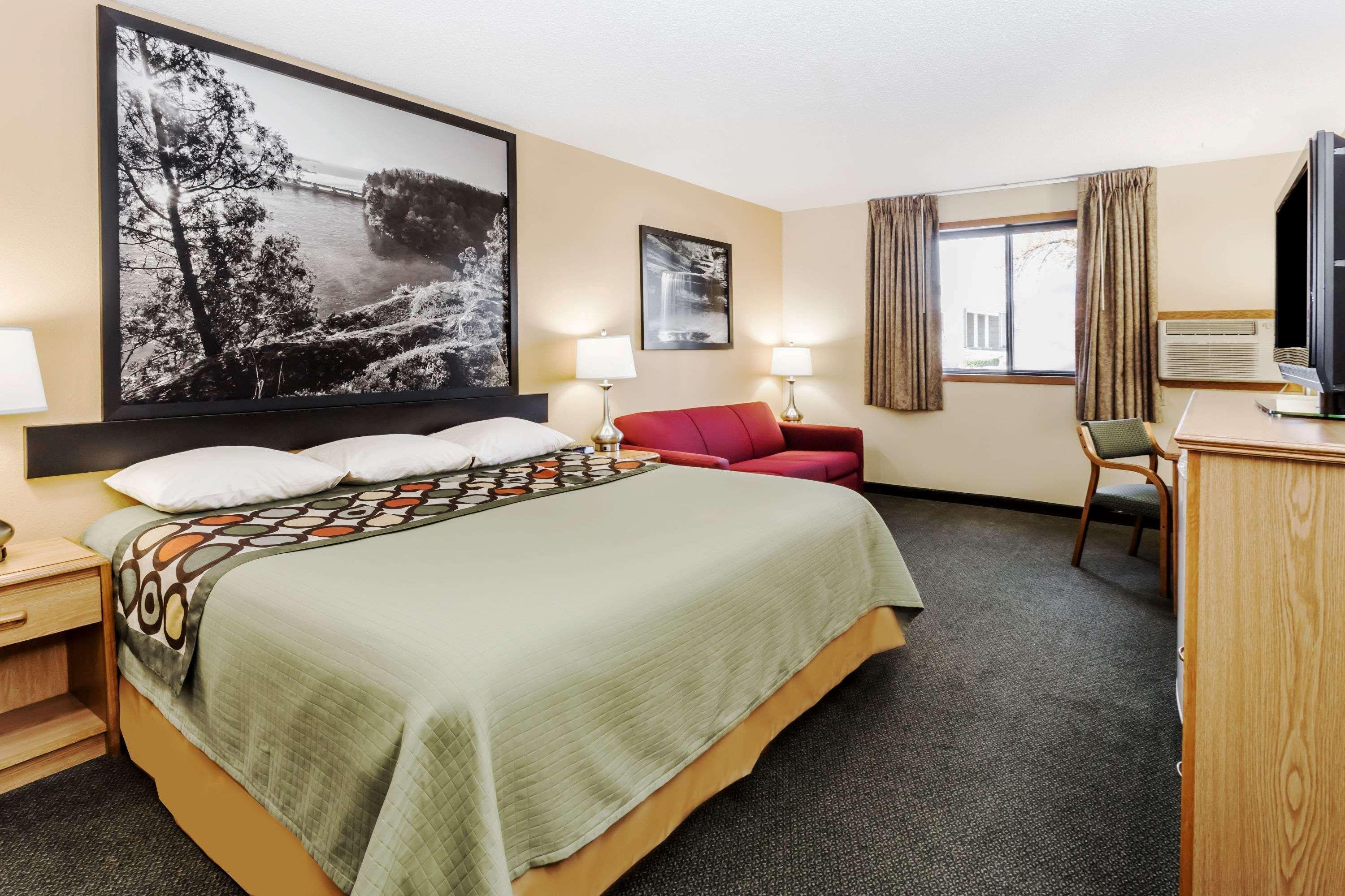 Super 8 By Wyndham Ottawa Starved Rock Hotel Kültér fotó